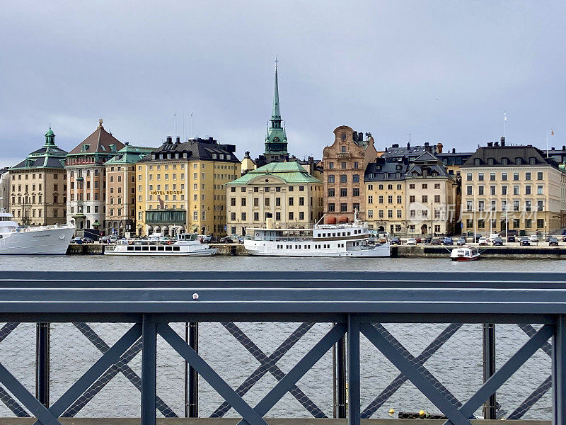 瑞典-斯德哥尔摩-从Gamla Stan(老城区)的Skeppholmen岛上眺望